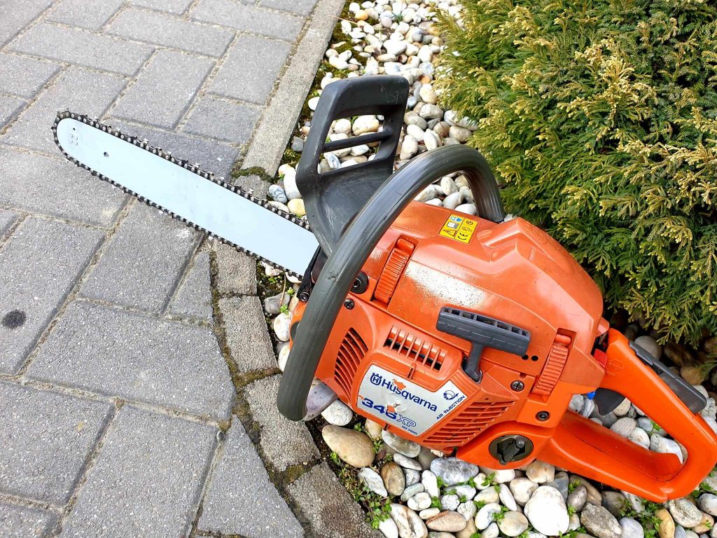 best chainsaw for beginners, The Husqvarna 346 XP