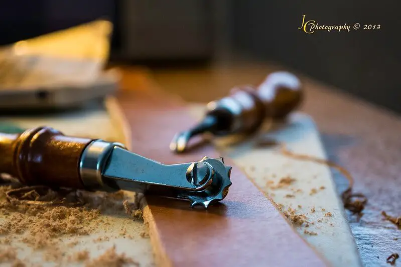 leather crafting tools