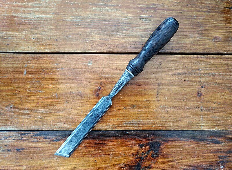 The Traditional Rectangular Skew Chisel