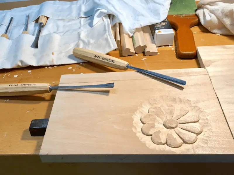 relief-carving