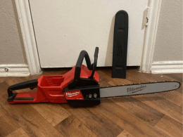 What Is The Best Battery Chainsaw 2024