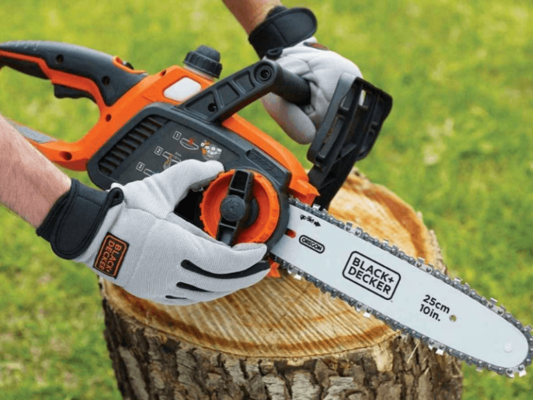 What is the Best Mini Chainsaw? 2024