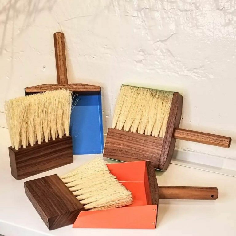 How to clean polyurethane tabletop 2024