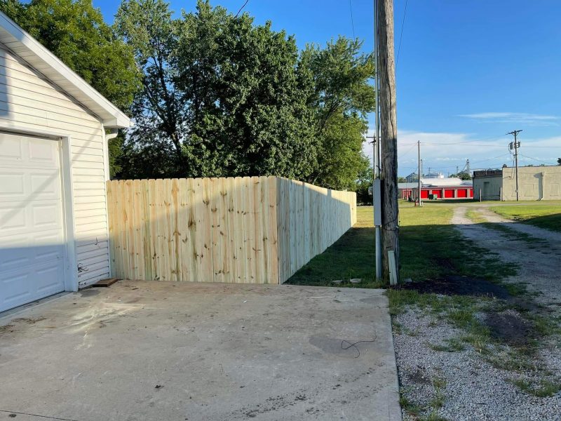 5 Best Wood for Outdoor Fence 2024