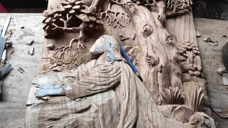 Deep Relief Carving 