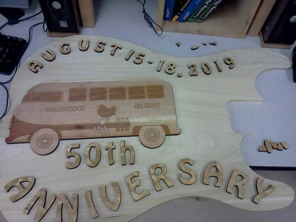 Image 3: Close-up of the bus design with lettering