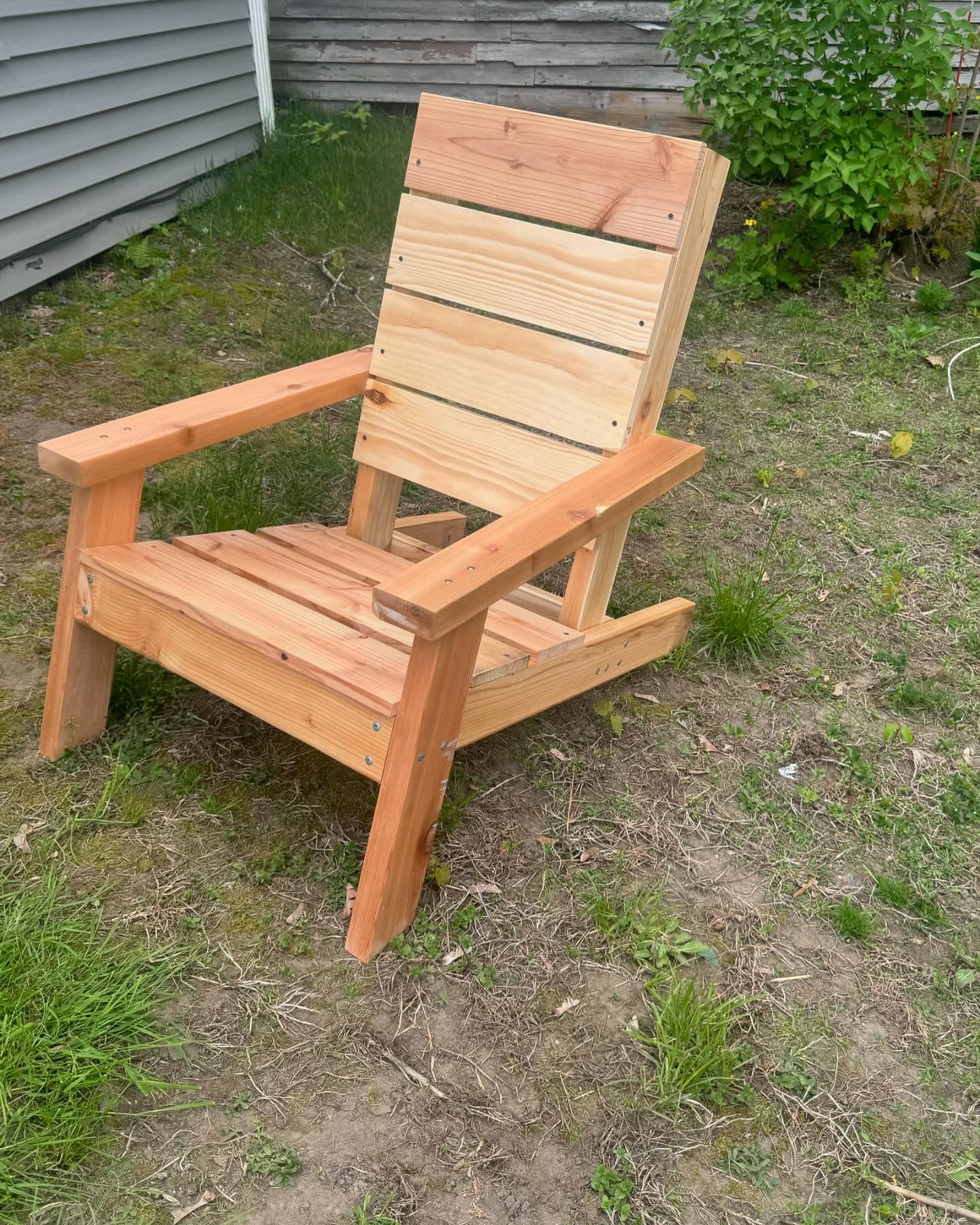 30 woods that can be used for Adirondack chairs 2025