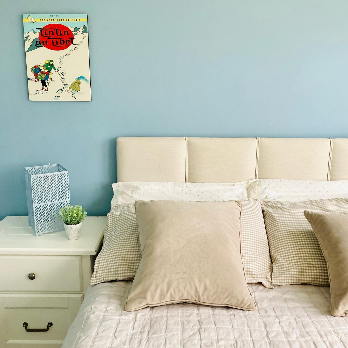 10 Sophisticated Blue and Cream Bedroom Ideas to Elevate Your Room 2025